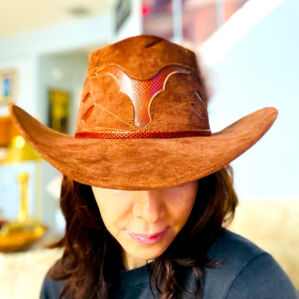 1970’s Cooper Suede Leather Cowboy Hat. Size 7 1/2”- 8”